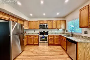 2112 Bent Tree Ln, Fountain, CO 80817 - Photo 6