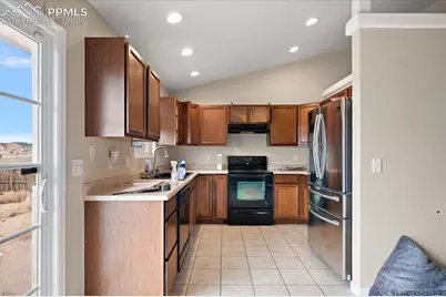 1313 N Blue Lake Lane, Pueblo, CO 81007 - Photo 4
