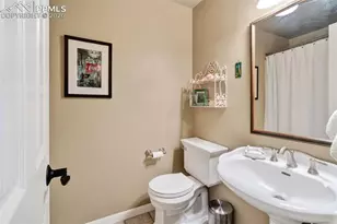 12360 Mesa View Rd, Larkspur, CO 80118 - Photo 16