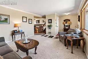 12360 Mesa View Rd, Larkspur, CO 80118 - Photo 4