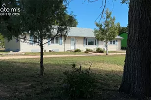 408 W Beatty Ave, Yuma, CO 80759 - Photo 1
