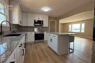 408 W Beatty Ave, Yuma, CO 80906 - Photo 6