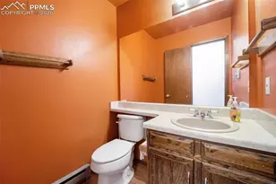554 Manor Ct, Woodland Park, CO 80863 - Photo 4