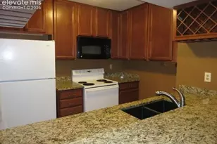 4233 Hunting Meadows Cir, Colorado Springs, CO 80916 - Photo 6