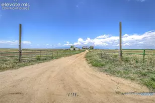 3830 Hemmingway Rd, Colorado Springs, CO 80930 - Photo 2