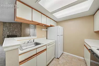 842 Tenderfoot Hill Road #101, Colorado Springs, CO 80906 - Photo 16