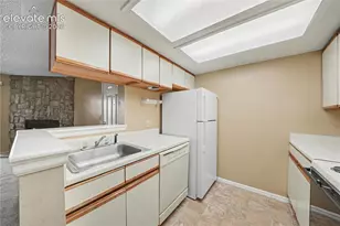 842 Tenderfoot Hill Rd, Colorado Springs, CO 80906 - Photo 16