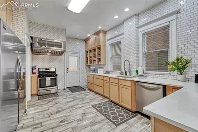 6 Boulder Crescent Street, Colorado Springs, CO 80903 - Photo 8