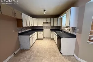 2140 Crystal River Dr, Colorado Springs, CO 80915 - Photo 2