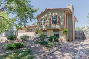 6870 Riverwood Ln, Colorado Springs, CO 80918 - Photo 2