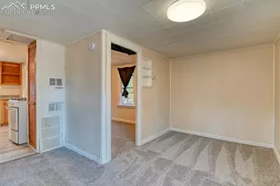 27 Bonfoy Ave, Colorado Springs, CO 80909 - Photo 24