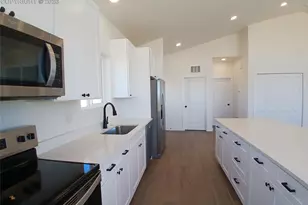19981 Cloudfield Pt, Colorado Springs, CO 80928 - Photo 12