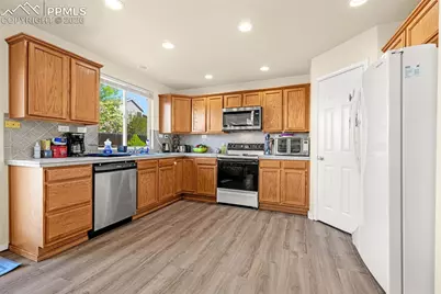 4118 Heathmoor Drive, Colorado Springs, CO 80922 - Photo 10