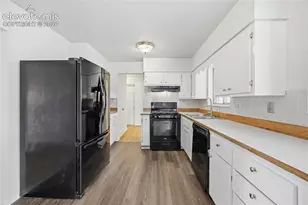 228 Fairfax St, Colorado Springs, CO 80911 - Photo 2