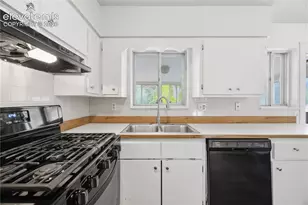 228 Fairfax St, Colorado Springs, CO 80911 - Photo 8