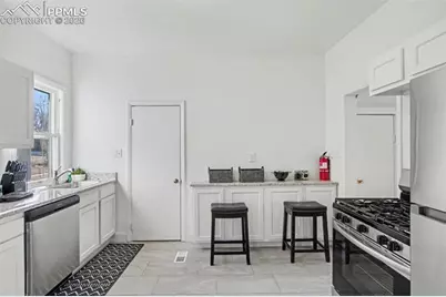 808 E Monument Street, Colorado Springs, CO 80903 - Photo 20