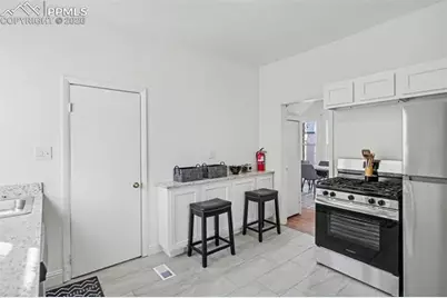 808 E Monument Street, Colorado Springs, CO 80903 - Photo 18