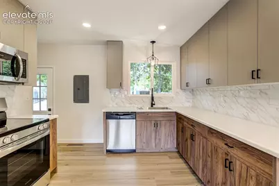 806 Querida Drive, Colorado Springs, CO 80909 - Photo 14