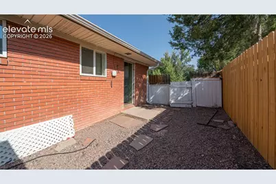 1003 E Columbia Street, Colorado Springs, CO 80903 - Photo 10