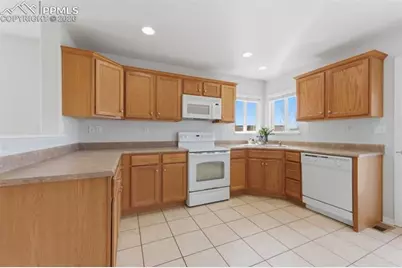 1686 Wildwood Pass Drive, Colorado Springs, CO 80921 - Photo 4