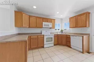 1686 Wildwood Pass Dr, Colorado Springs, CO 80921 - Photo 4