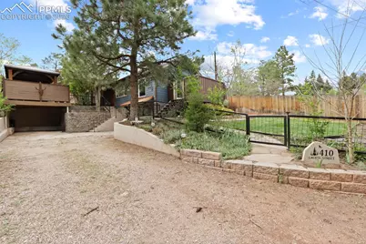 410 Laurel Street, Colorado Springs, CO 80904 - Photo 2