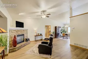 6285 Vessey Rd, Colorado Springs, CO 80908 - Photo 8