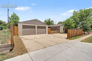 2 Arlen St, Colorado Springs, CO 80909 - Photo 2