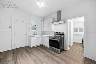 911 S El Paso St, Colorado Springs, CO 80903 - Photo 2