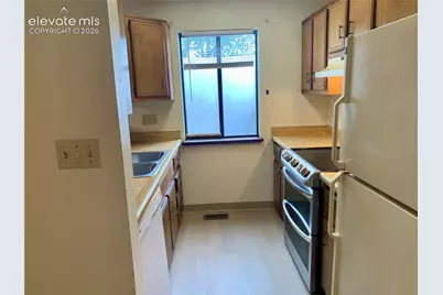 879 London Green Way, Colorado Springs, CO 80906 - Photo 6