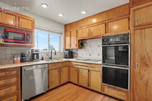 1915 Sussex Ln, Colorado Springs, CO 80909 - Photo 10