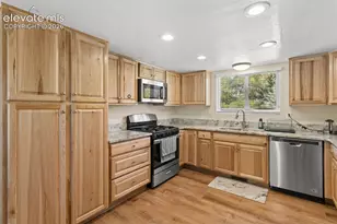 6420 Stonehedge Dr, Colorado Springs, CO 80918 - Photo 14