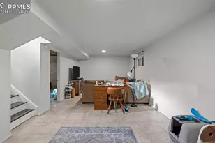 946 Hutchinson Dr, Colorado Springs, CO 80910 - Photo 18