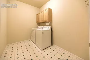 5755 Huffman Ct, Colorado Springs, CO 80919 - Photo 22