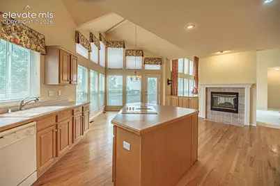 5755 Huffman Court, Colorado Springs, CO 80919 - Photo 16