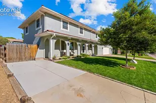 61 Posada Dr, Pueblo, CO 81005 - Photo 2