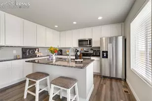 10384 Horton Dr, Colorado Springs, CO 80925 - Photo 8