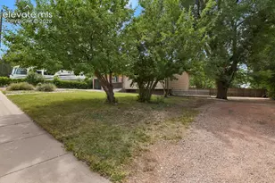 523 E Las Animas St, Colorado Springs, CO 80903 - Photo 2