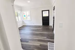 2321 W Bijou St, Colorado Springs, CO 80904 - Photo 2