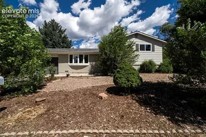 320 Cranbrook Circle, Colorado Springs, CO 80906 - Photo 2