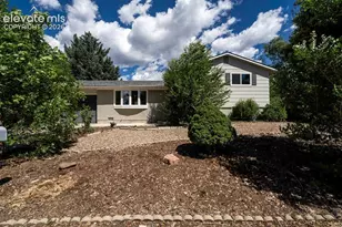 320 Cranbrook Cir, Colorado Springs, CO 80906 - Photo 2