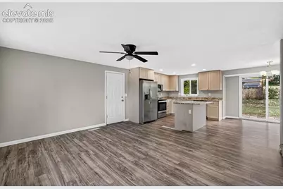 320 Cranbrook Circle, Colorado Springs, CO 80906 - Photo 14