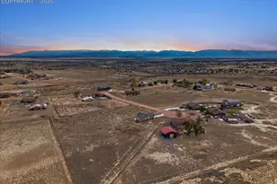 764 S Granito Vista Ln, Pueblo West, CO 81007 - Photo 6