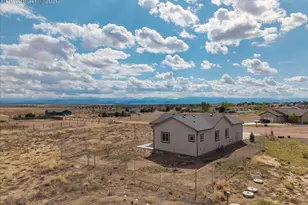 764 S Granito Vista Ln, Pueblo West, CO 81007 - Photo 32
