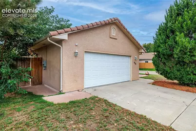 938 Cedarcrest Drive, Pueblo, CO 81005 - Photo 30