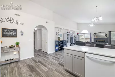 938 Cedarcrest Drive, Pueblo, CO 81005 - Photo 10