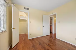 2927 Mesa Rd, Colorado Springs, CO 80904 - Photo 16