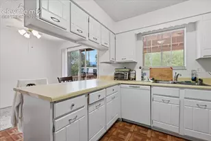 724-726 Pioneer Ln, Colorado Springs, CO 80904 - Photo 14