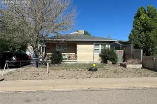 612 Floyd Ln, Pueblo, CO 81005 - Photo 1