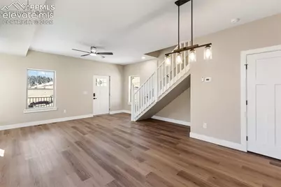 207 W Womack Avenue, Cripple Creek, CO 80813 - Photo 2